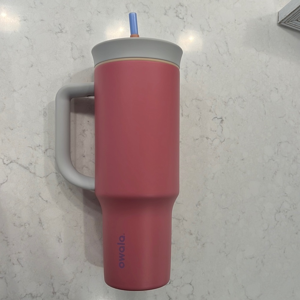 Owala 40 oz tumbler - pink taupe